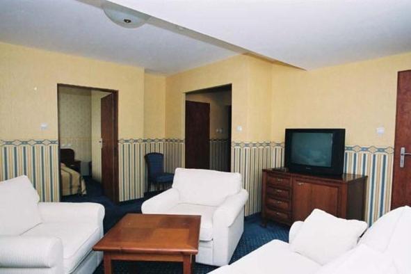 Osrodek Wypoczynkowo - Szkoleniowy Allianz Hotel Rynia ห้อง รูปภาพ